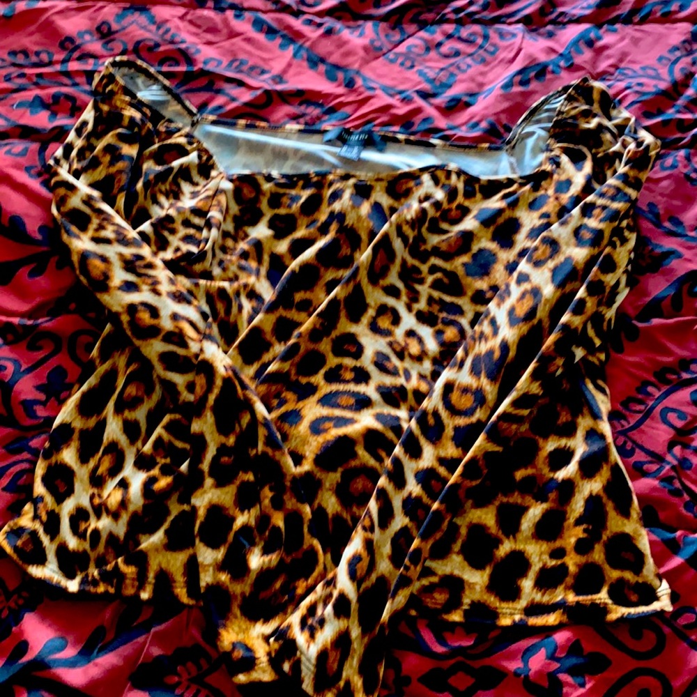 Leopard print crop top